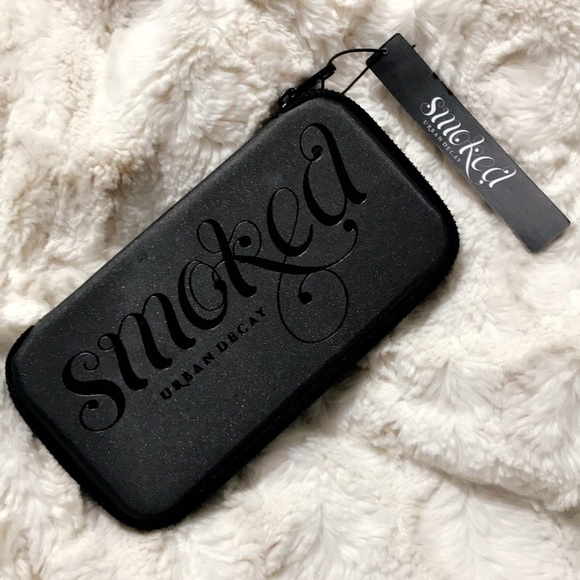 Urban Decay Other - *RETIRED* discontinued Urban Decay Smoked palette